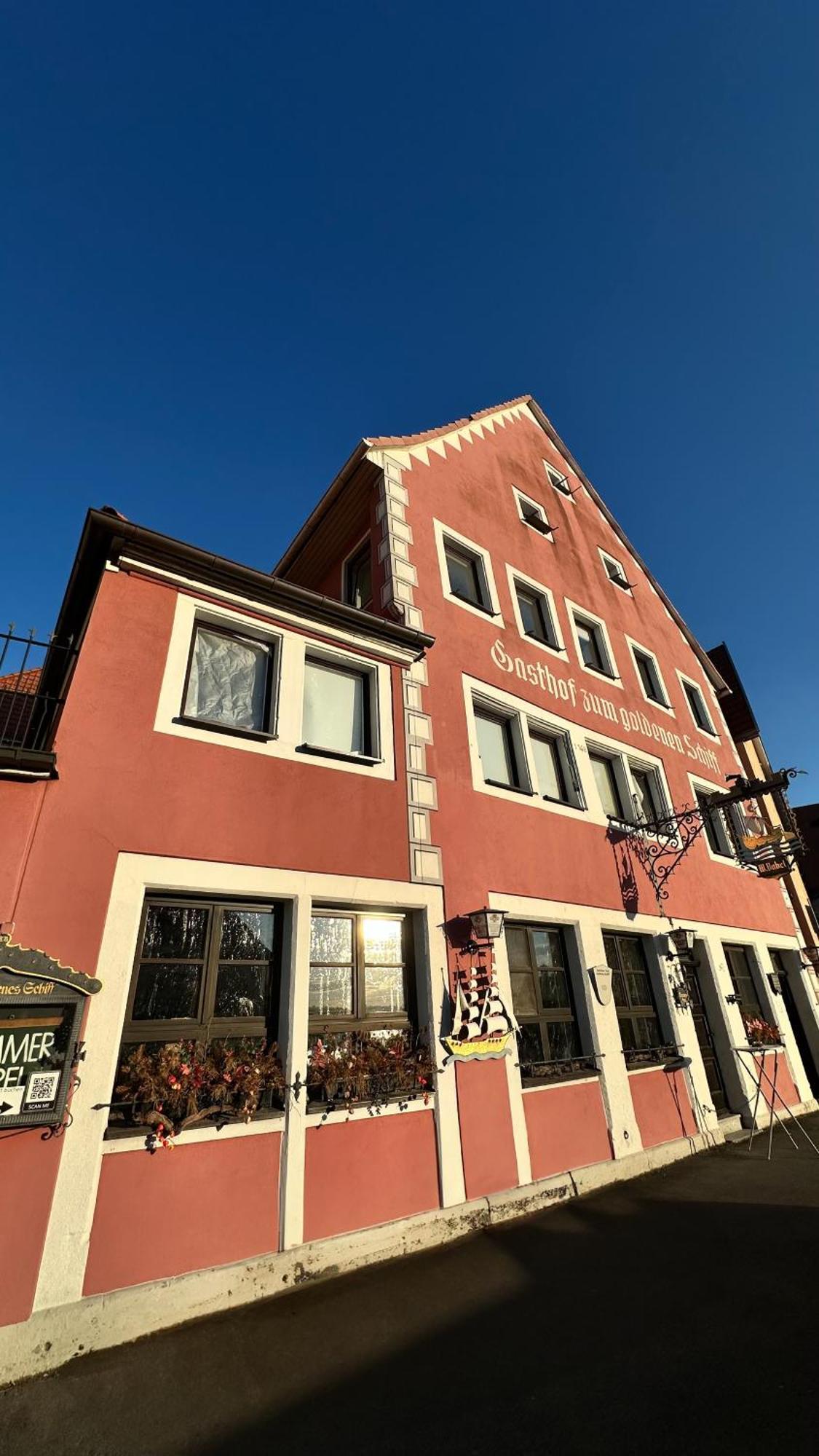 Gasthof Zum Goldenen Schiff - Lehm, Stil & Altstadtflair Marktbreit Eksteriør billede